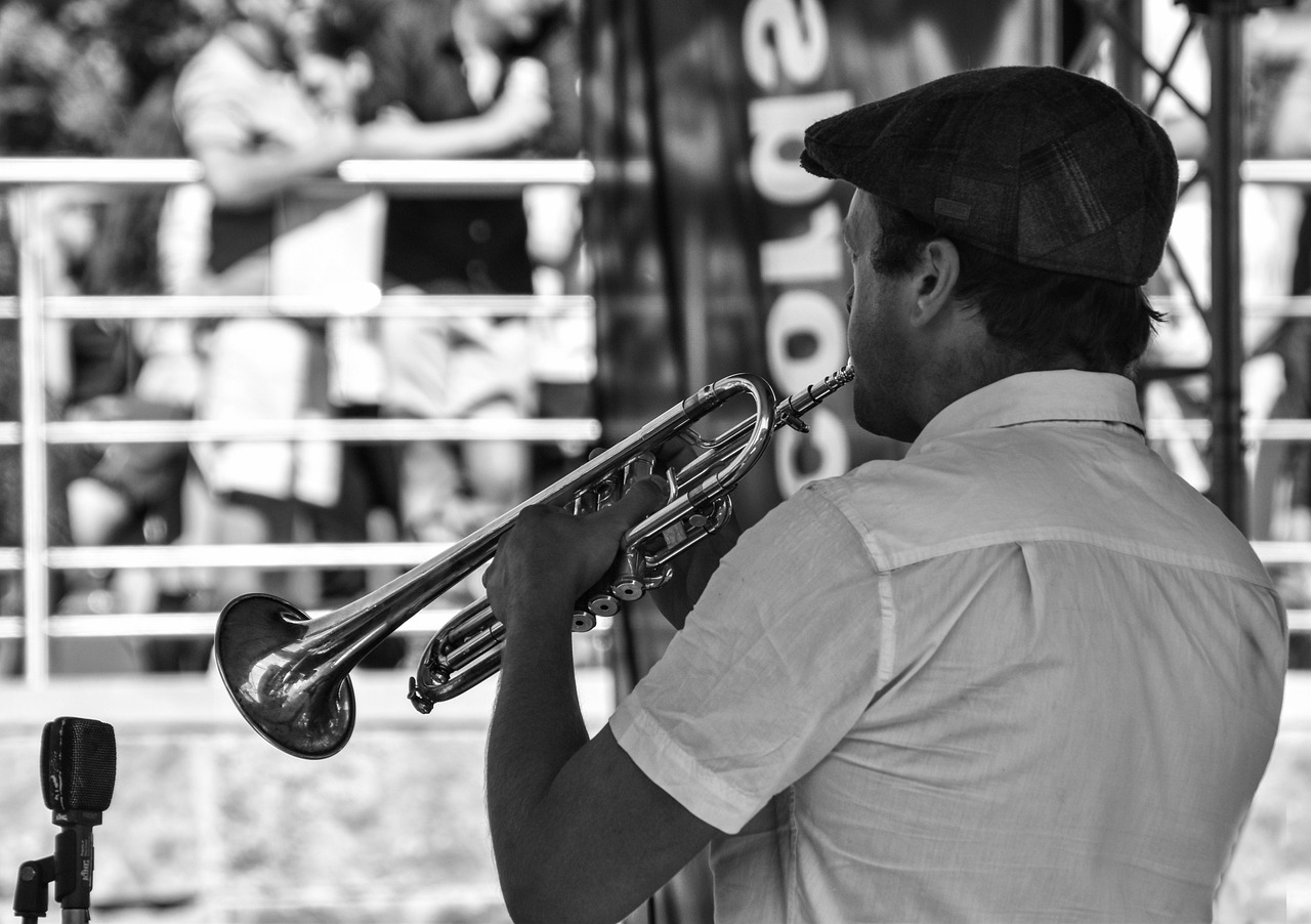 music, trumpet, brass, musician, sound, concert, horn, orchestra, play, fanfare, people, player, trumpeter, jazz, entertainment, hat, artist, gray music, gray concert, fanfare, fanfare, fanfare, people, jazz, jazz, jazz, jazz, jazz